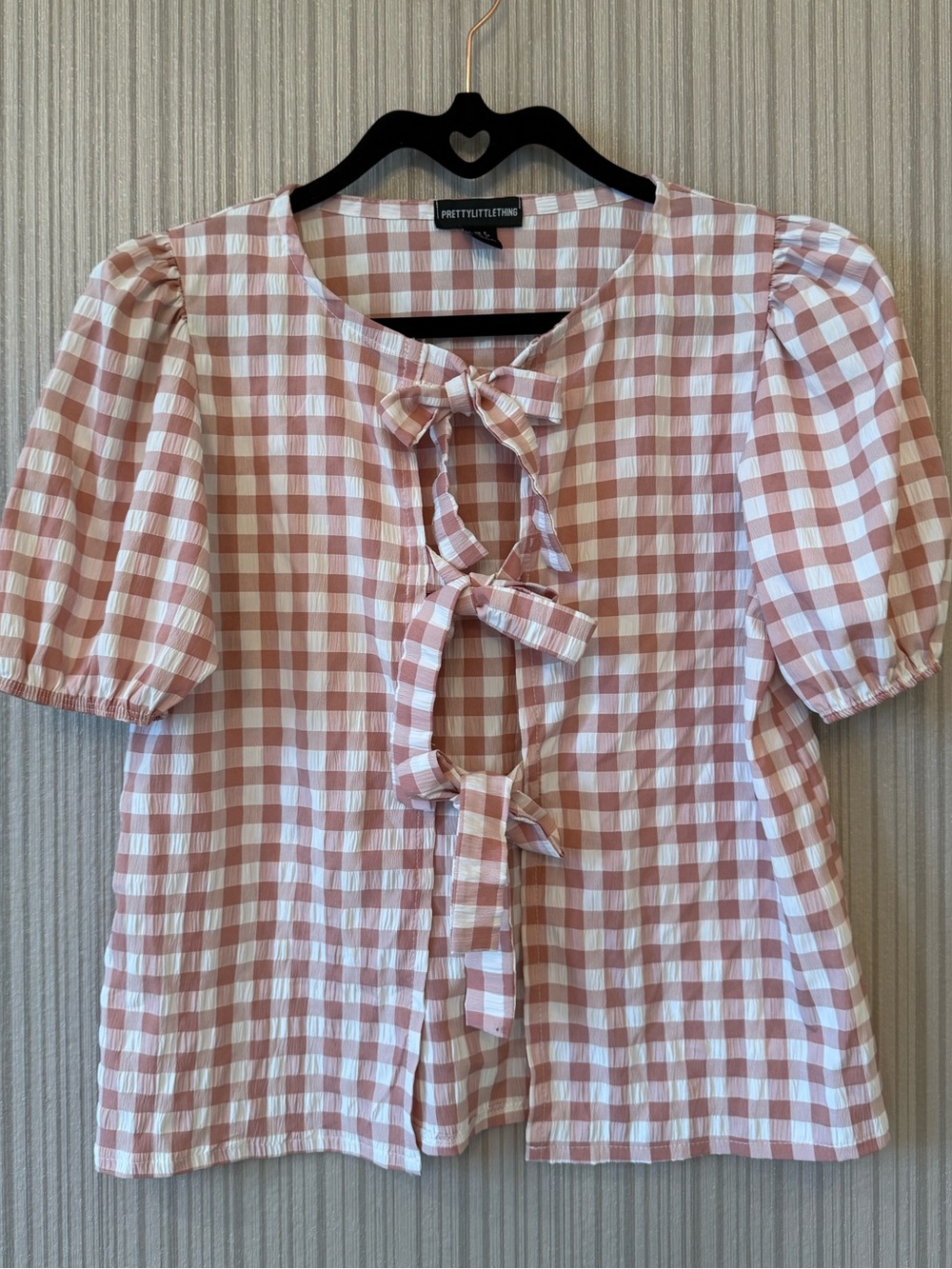 PrettyLittleThing Pink and White Gingham Tie-Front Puff Sleeve Top